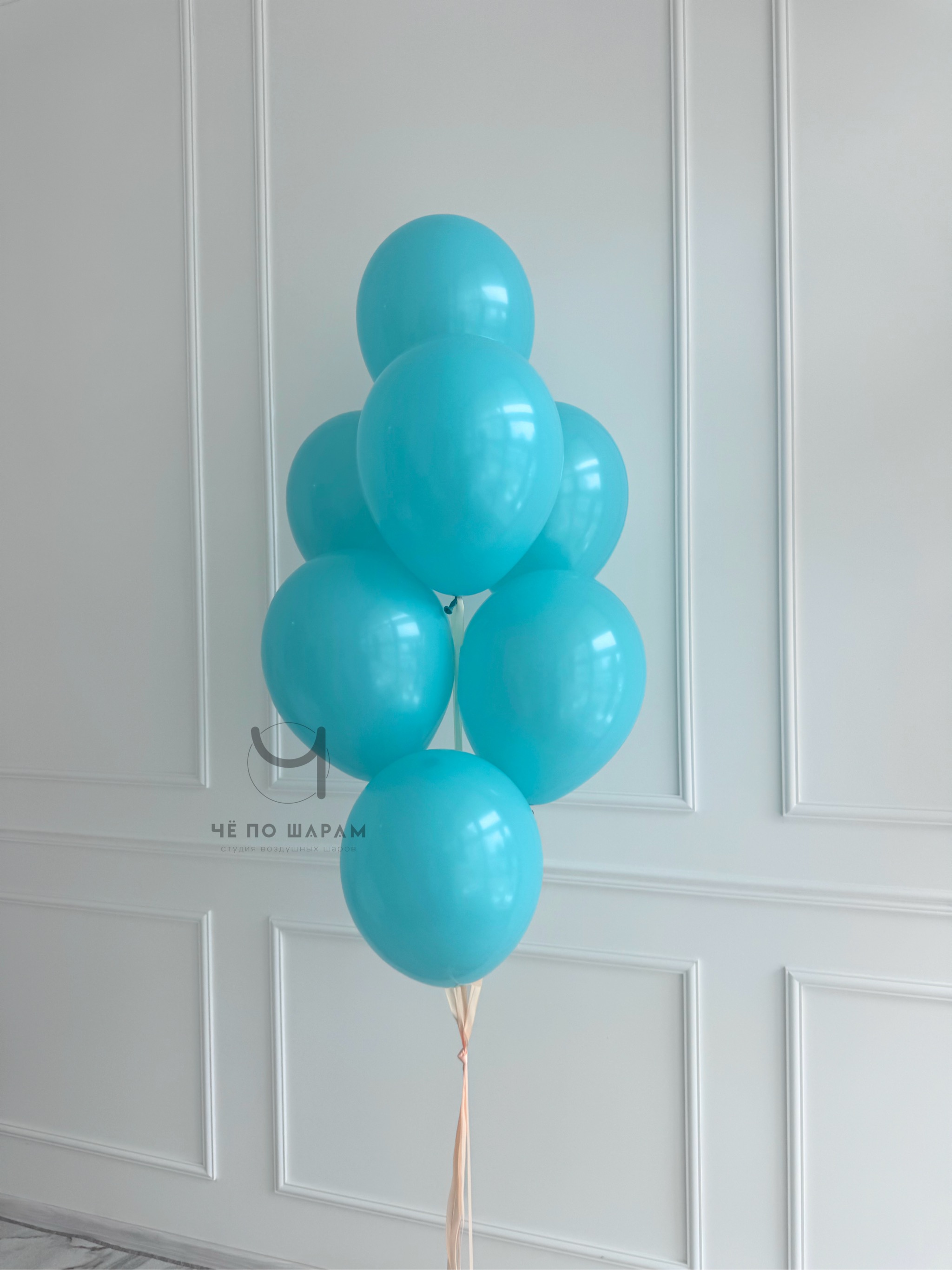 Шары на 1 годик мальчику с именем — шар стекляшка с надписью и фонтан из шаров фото 3